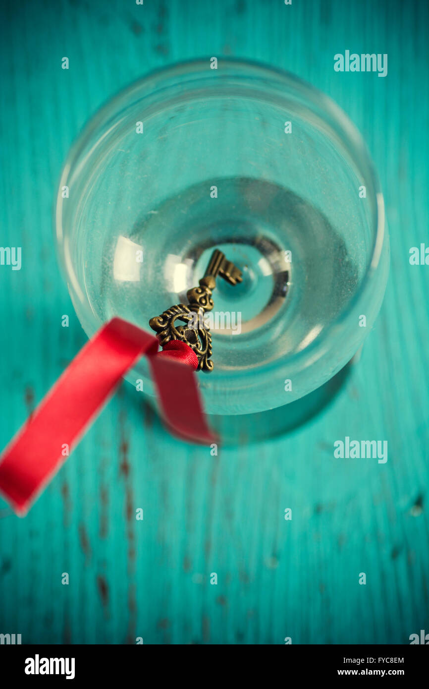 Vintage key still ribbon hi-res stock photography and images - Alamy