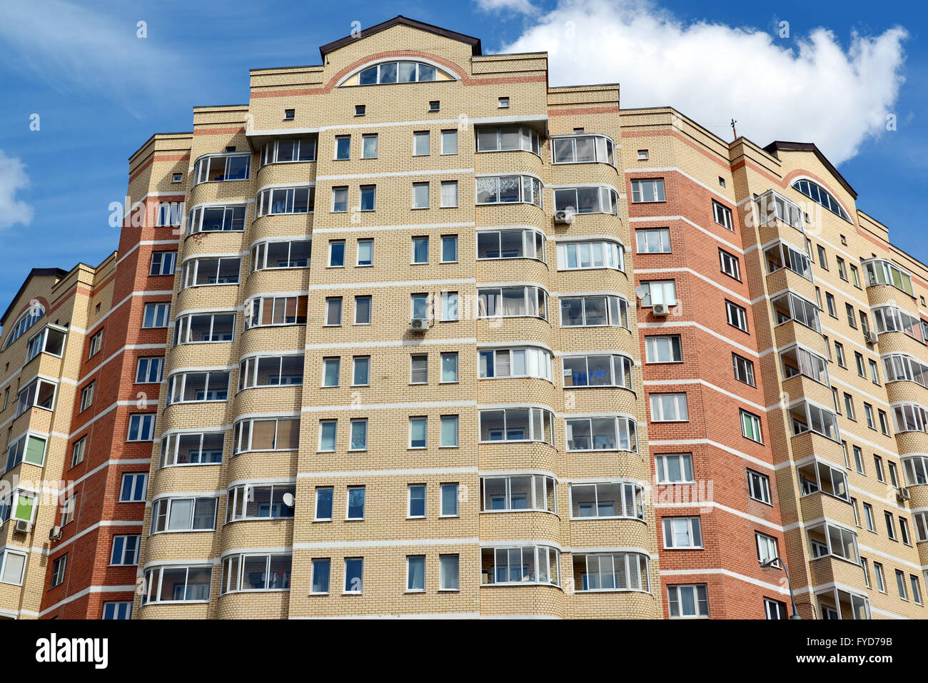 Facade of a modern apartment building Stock Photo - Alamy