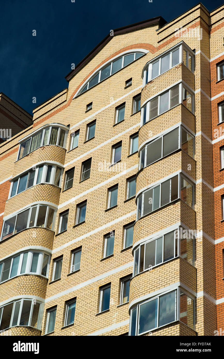 Facade of a modern apartment building Stock Photo - Alamy