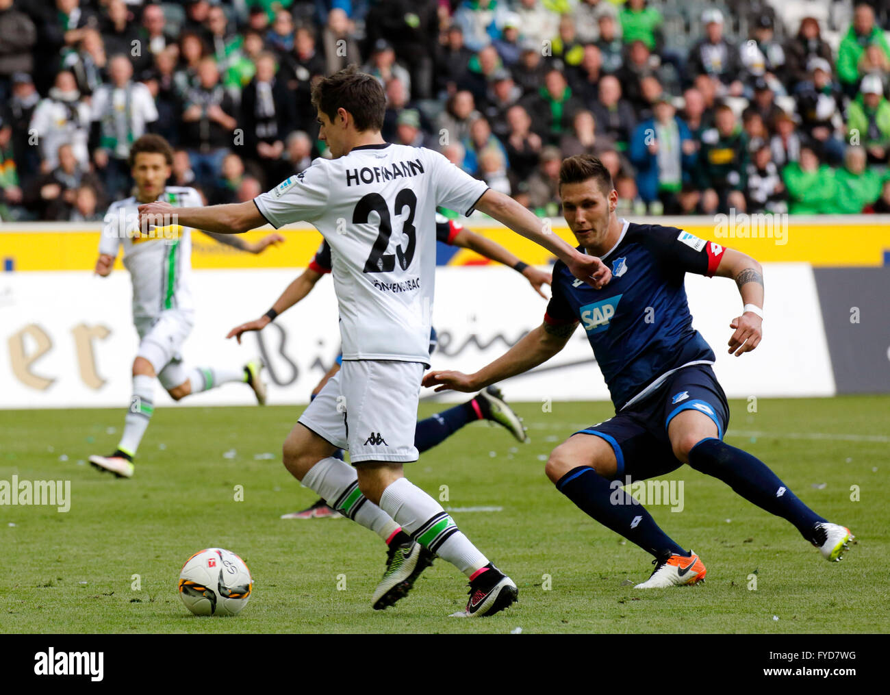 sports, football, Bundesliga, 2015/2016, Borussia Moenchengladbach versus TSG 1899 Hoffenheim 3:1, Stadium Borussia Park, scene of the match, Jonas Hofmann (MG) in ball possession, right Niklas Suele (TSG) Stock Photo