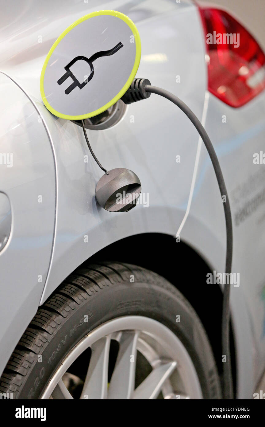 A Porsche Panamera S E Hybrid is loaded during an electromobility