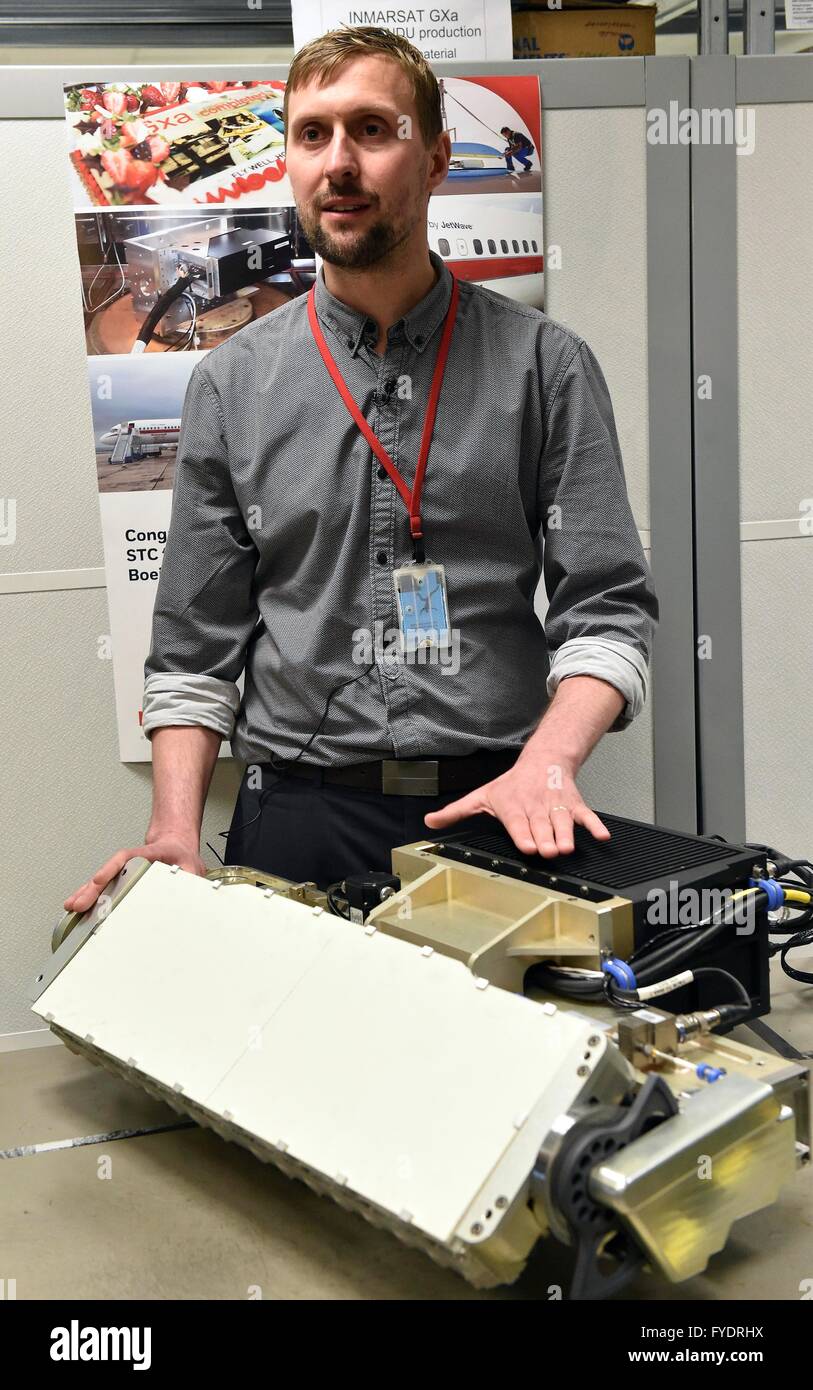 Engineer Jiri Nykodym of Honeywell presents JetWave wireless inflight