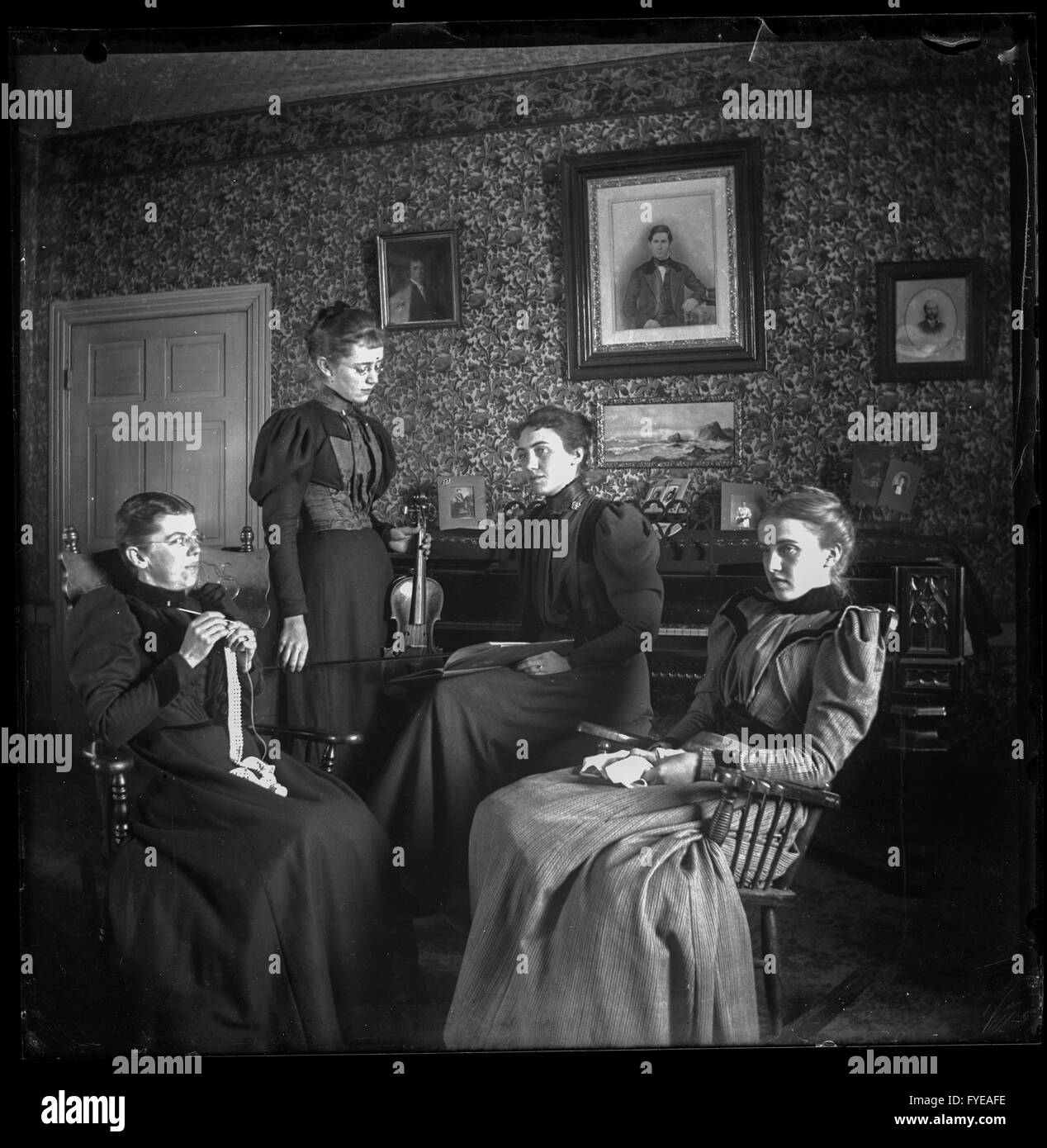 Victorian photograph of women in a sitting room in their house in Fallston, Maryland Stock Photo