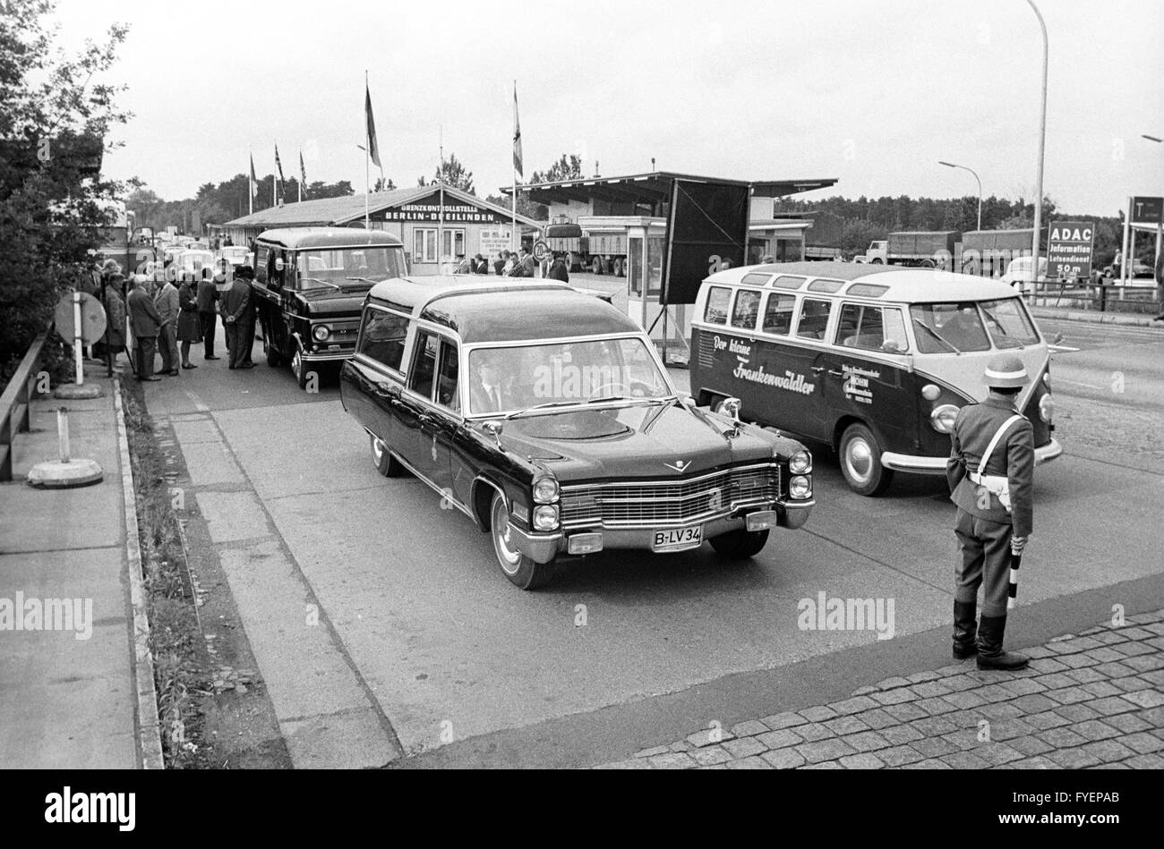 In a convoy of 120 cars the mortal remains of student Benno Ohnesorg, who was shot on 02 June 1967, are taken from Berlin to Hannover on 08 June 1967. Students had negotiated a renouncement of controls and tolls while crossing the GDR on behalf of GDR authorities. Stock Photo