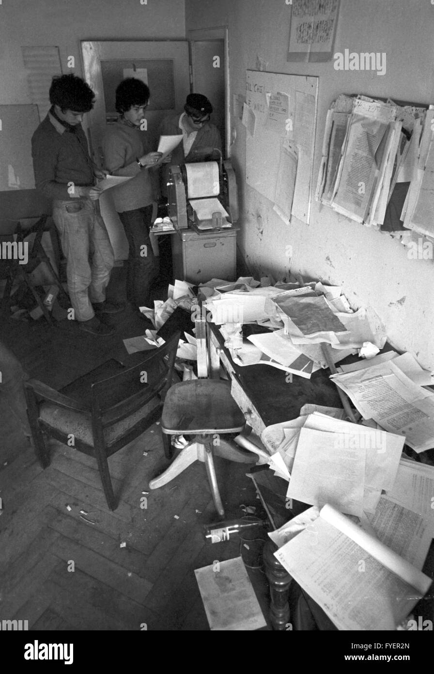 View of the SDS office, pictured during the preparations for actions against the emergency law in Frankfurt am Main on 13 May 1968. Stock Photo