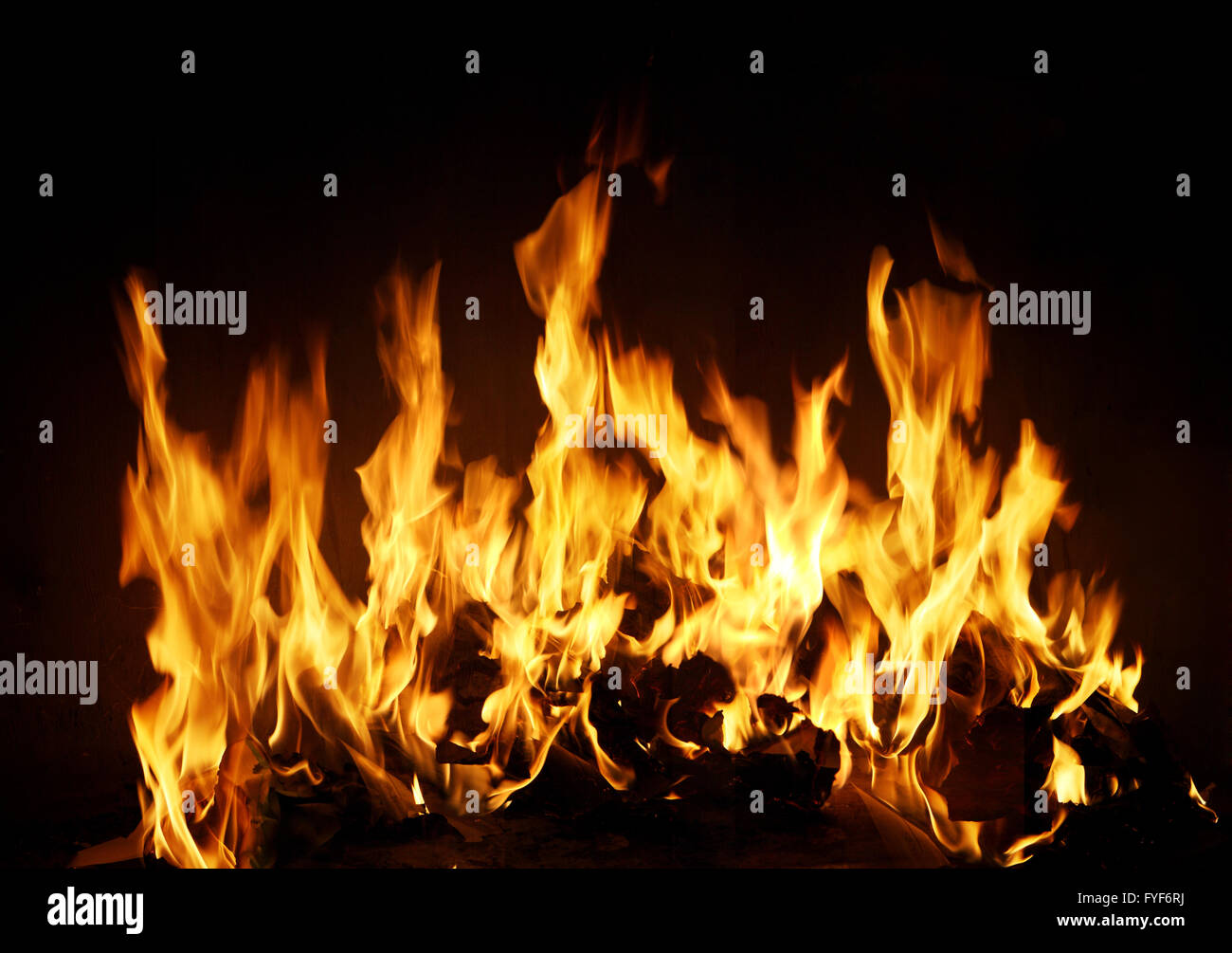 Burning border hi-res stock photography and images - Alamy