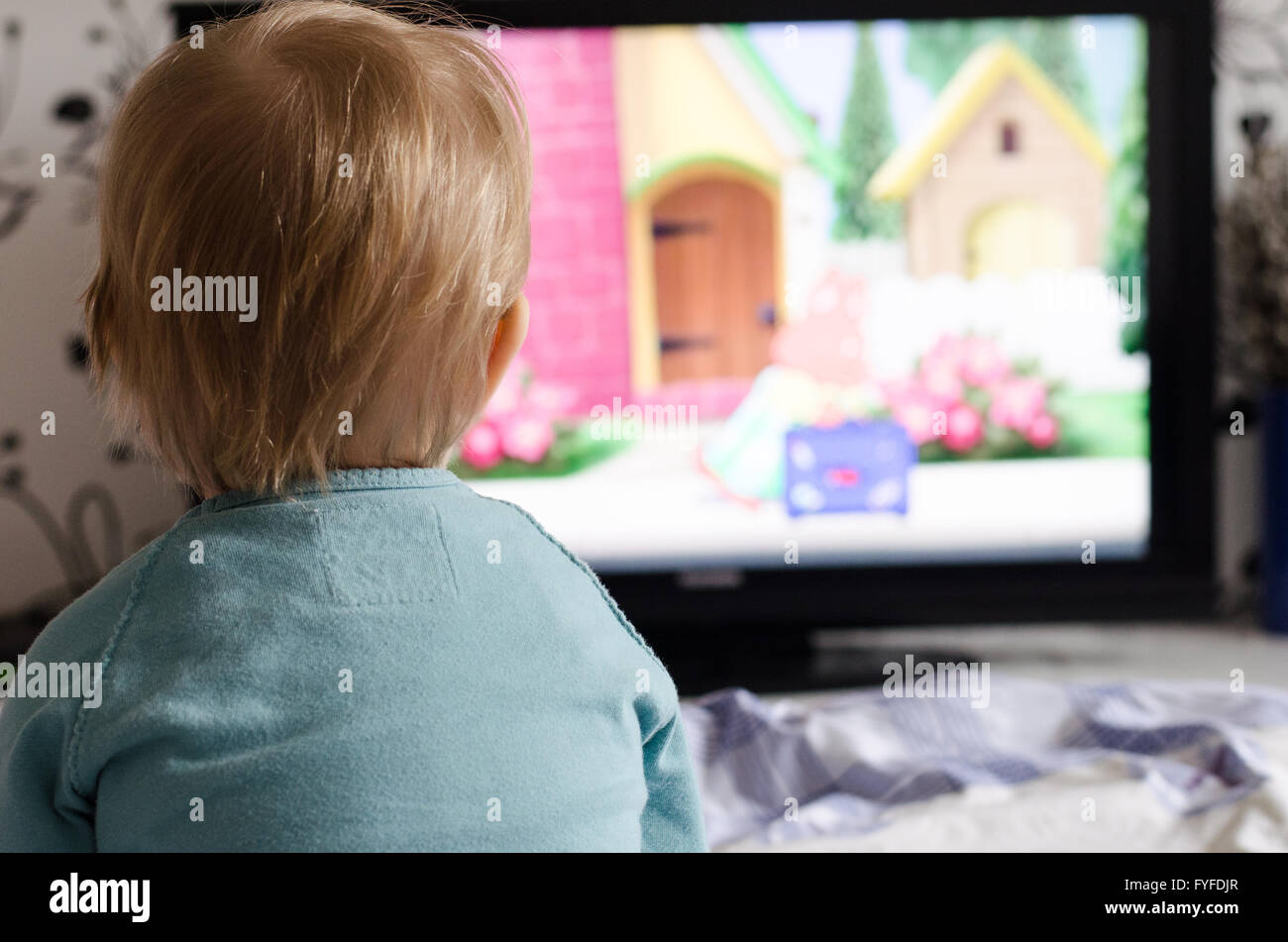 Little girl watching television Stock Photohttps. www.alamy.comstock-photo...