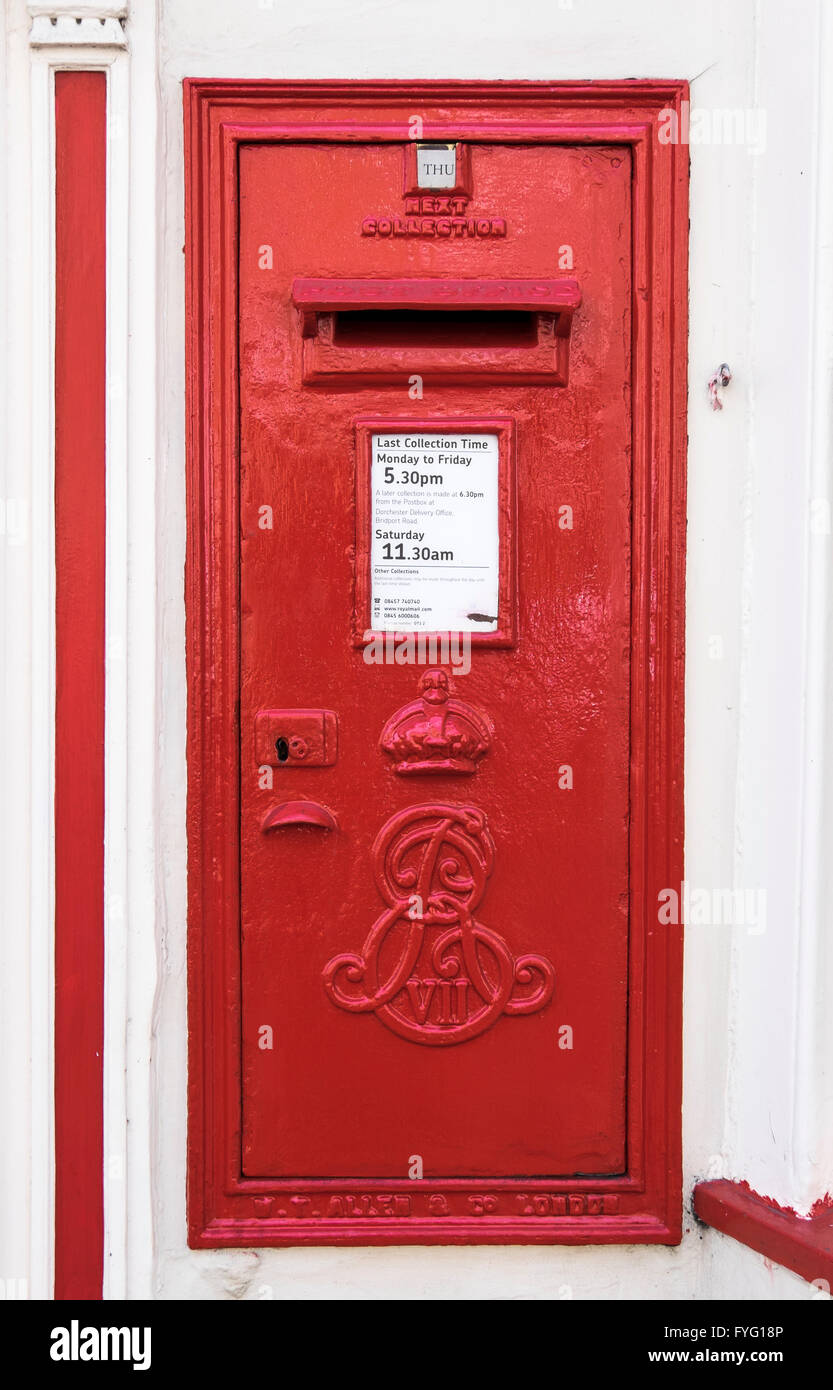 Rare Edward VII mail box in Dorchester Stock Photo