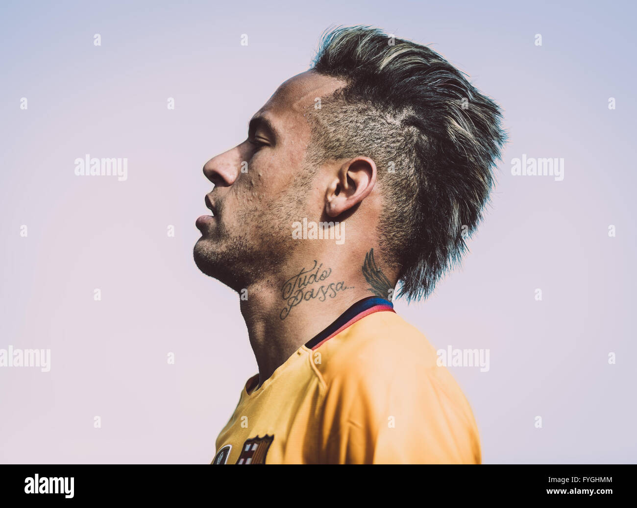 Neymar close to new fiveyear deal at Barcelona  Rediffcom
