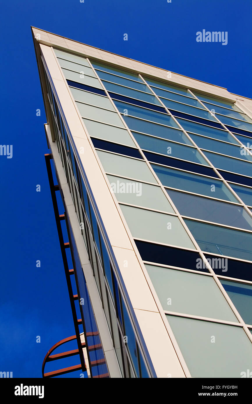 Skyscraper looking in the sky Stock Photo - Alamy