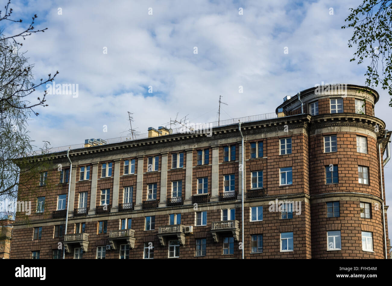 Modern residential building Stock Photo - Alamy