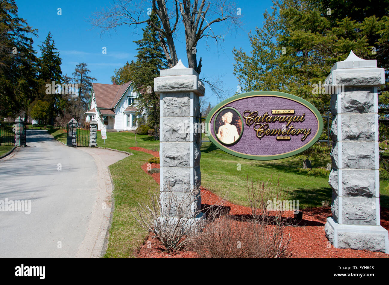 Cataraqui cemetery hi-res stock photography and images - Alamy