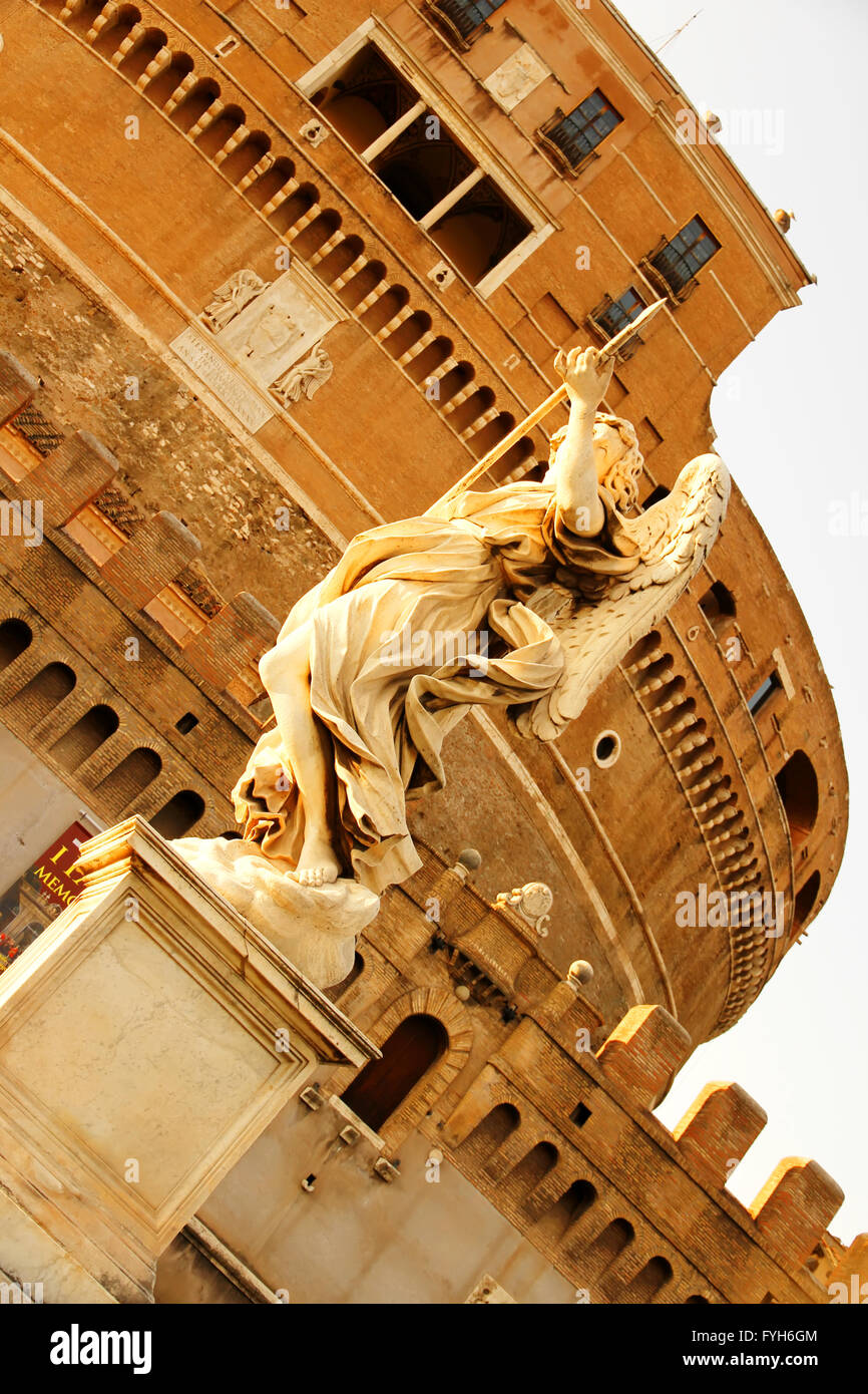 Large Statue Rome Statue in Rome Stock Photo - Alamy