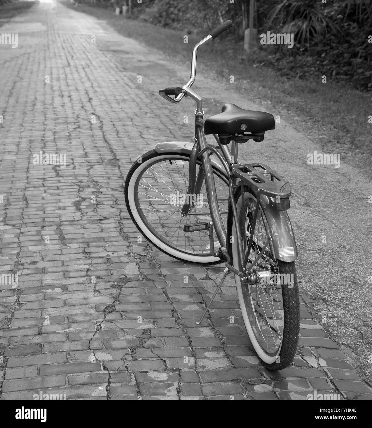 Old american road cruiser hi-res stock photography and images - Alamy