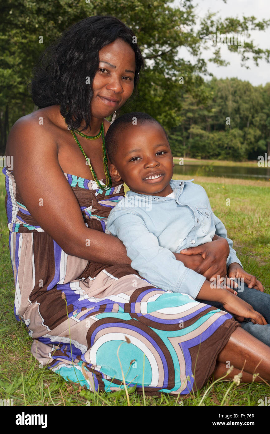 African son mother hi-res stock photography and images - Alamy