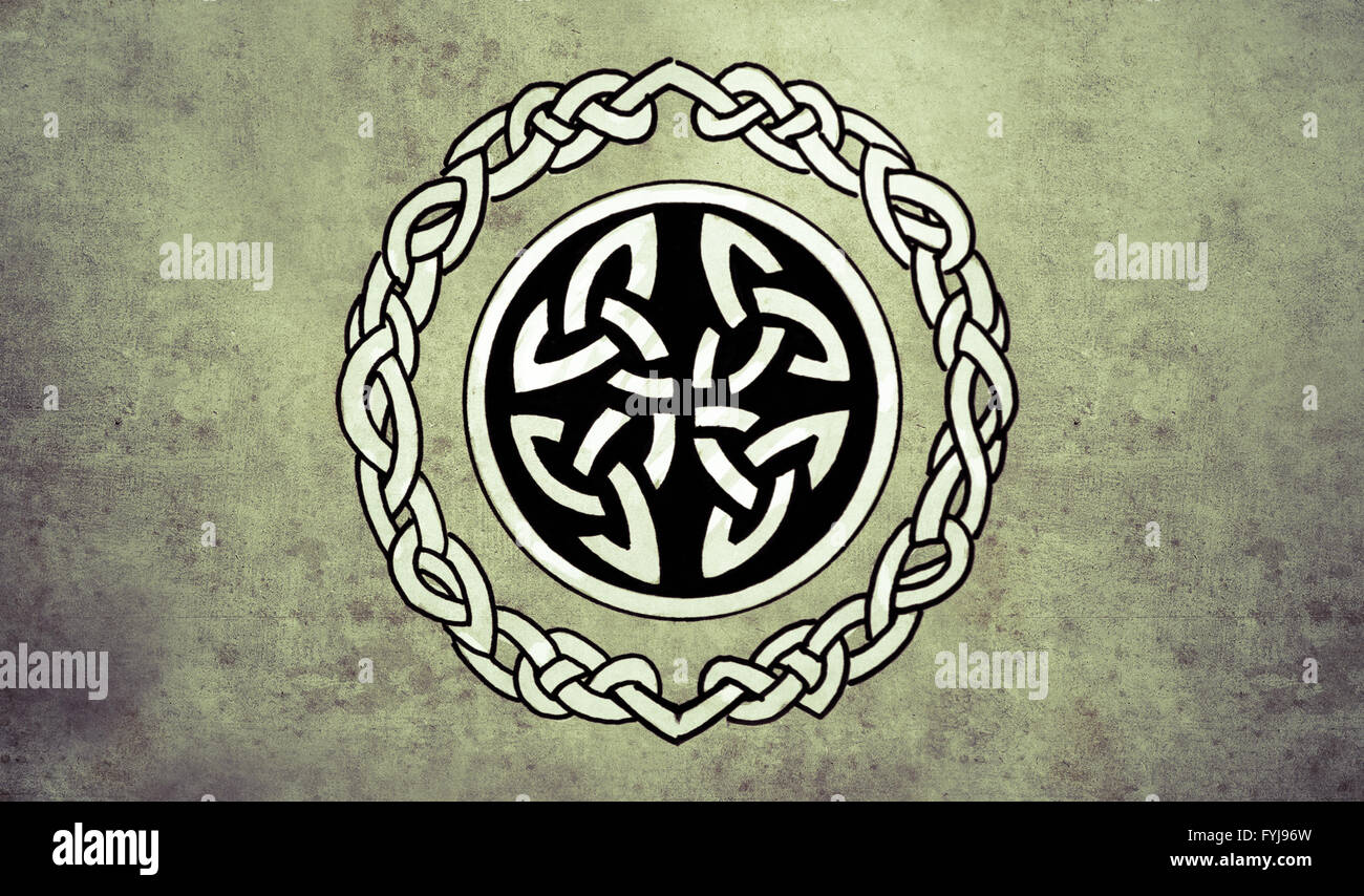 celtic shield knot tattoo  Google Search  Celtic shield knot Celtic  shield Celtic