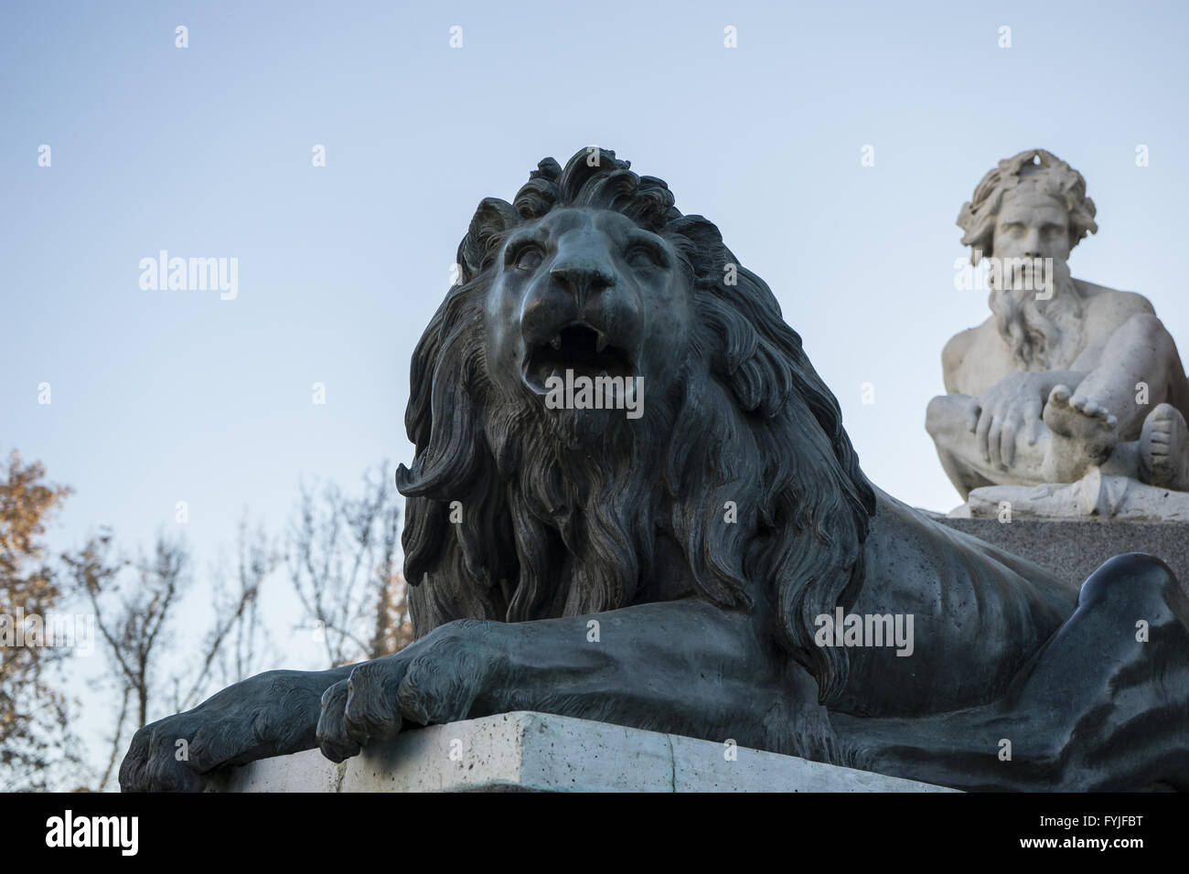 Bronze lion sculpture oldest street hi-res stock photography and images ...