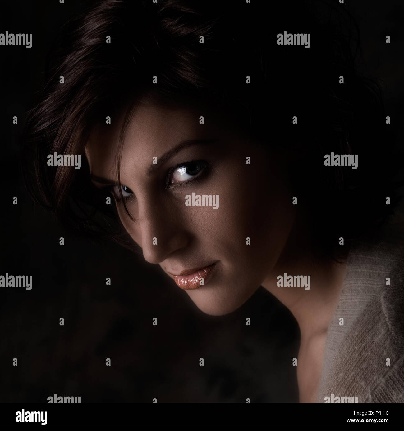 Very tall woman hi-res stock photography and images - Alamy