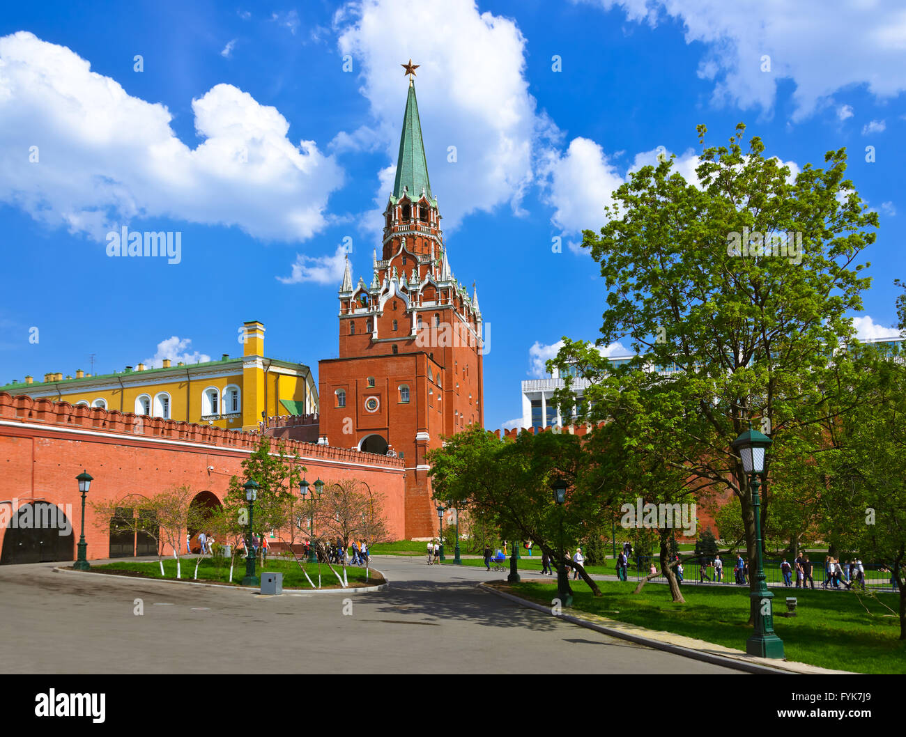 Alexandrovsky garden in Kremlin - Moscow Russia Stock Photo - Alamy