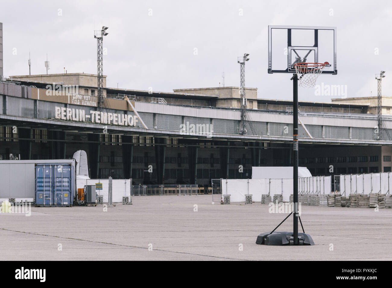 Tarmac sale basketball hoop