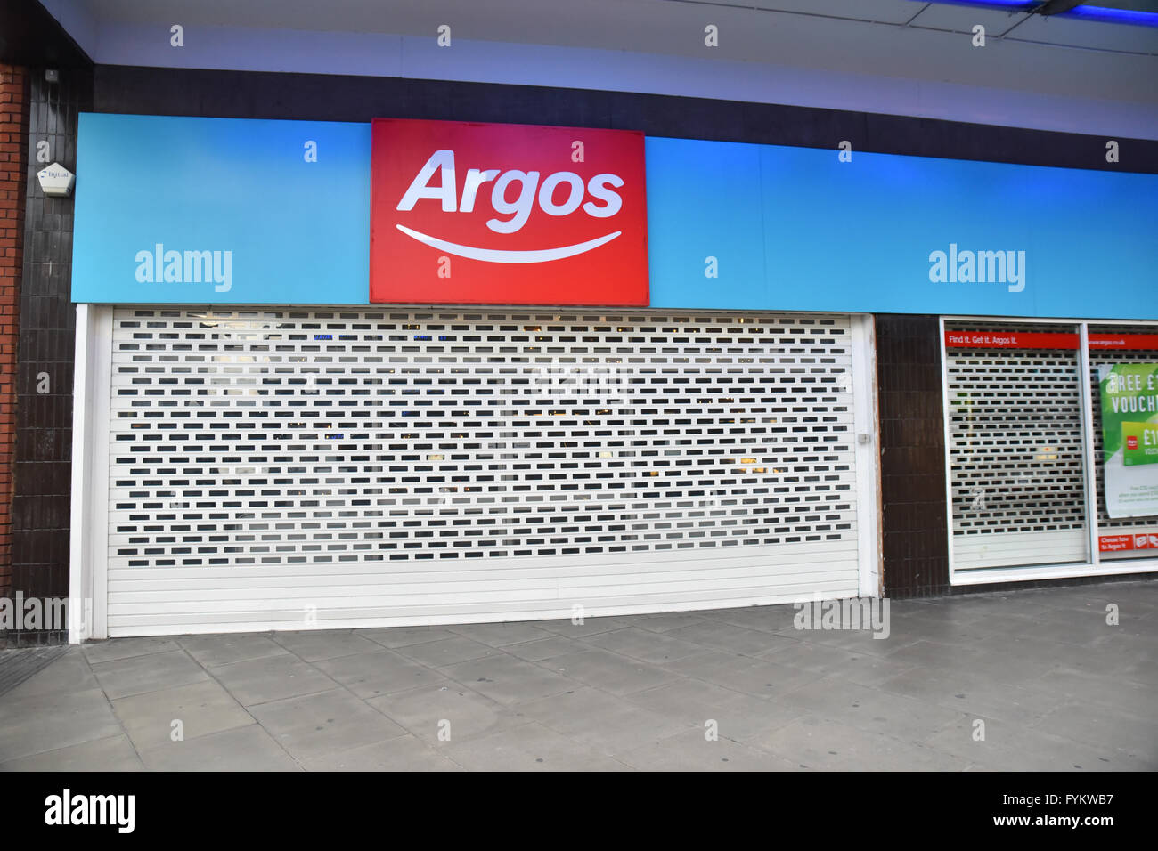 Argos store wood green hires stock photography and images Alamy
