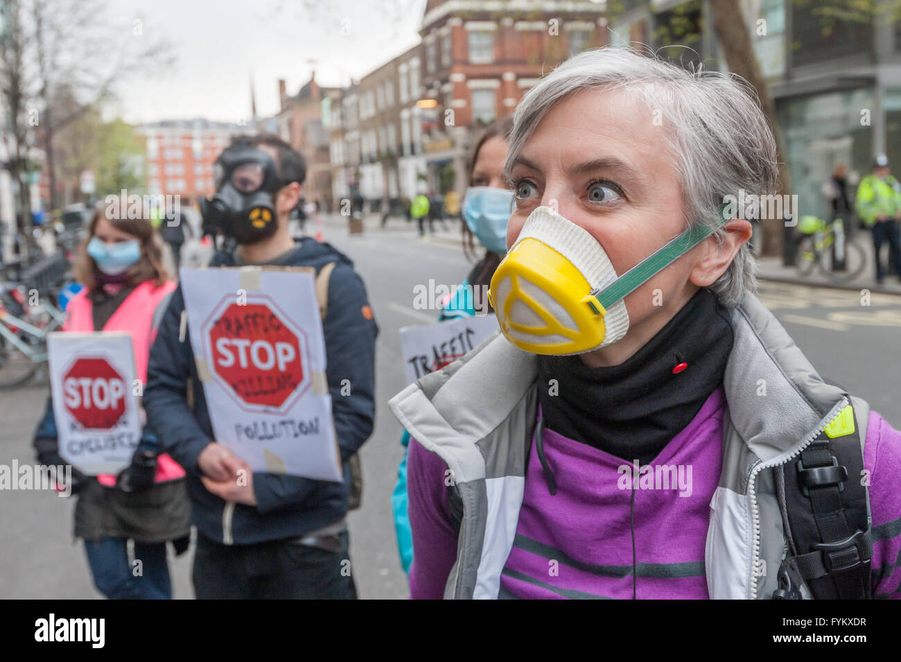 Air pollution masks uk hi-res stock photography and images - Alamy