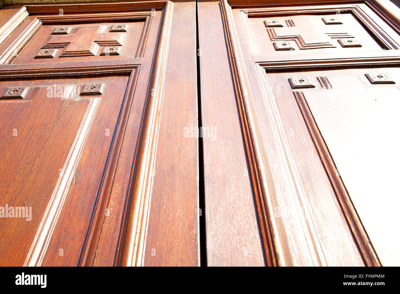 brown old door in italy europe Stock Photo - Alamy