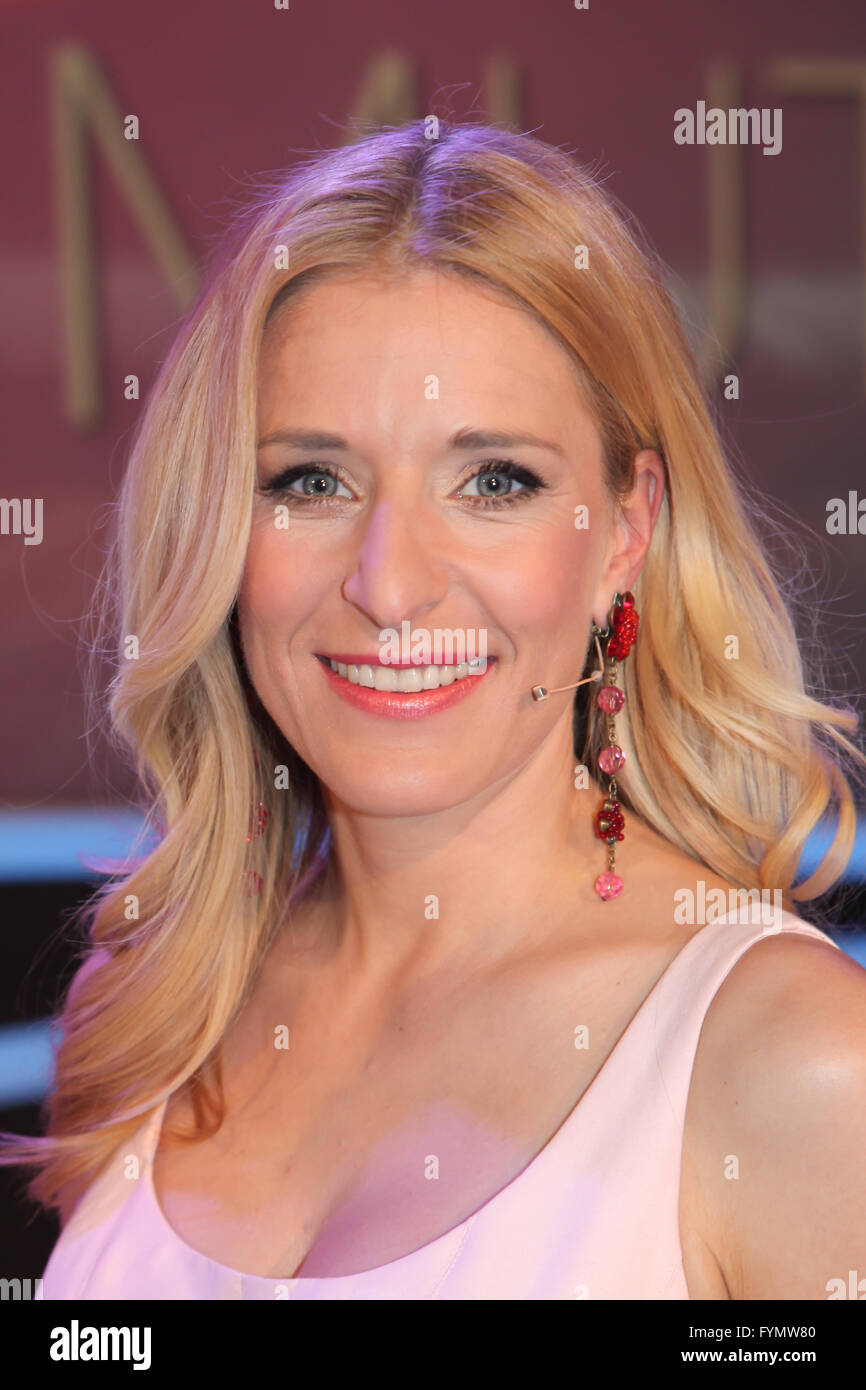 Stefanie hertel sangerin hires stock photography and images Alamy