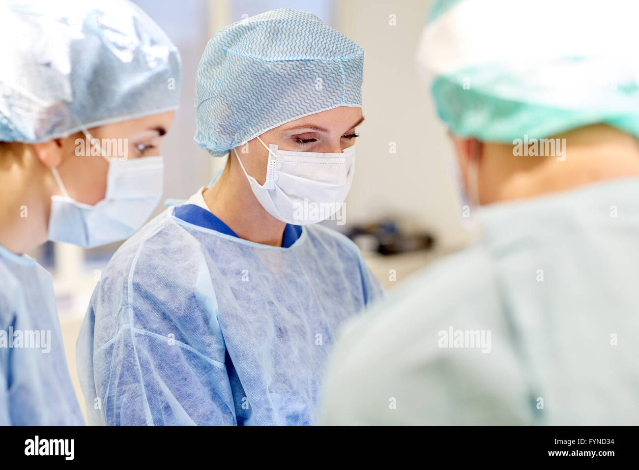 group of surgeons in operating room at hospital Stock Photo - Alamy