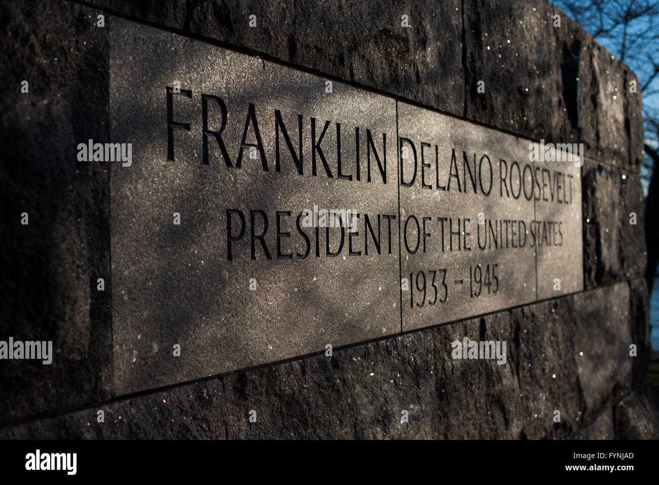 WASHINGTON DC, United States — A stone entrance sign at the southern end of the FDR Memorial in Washington DC. The Franklin Delano Roosevelt Memorial is a sprawling monument spread over 7.5 acres in the capital's West Potomac Park. The memorial, dedicated in 1997, serves as a tribute to the 32nd President of the United States, FDR, and his enduring influence on American history. Stock Photo