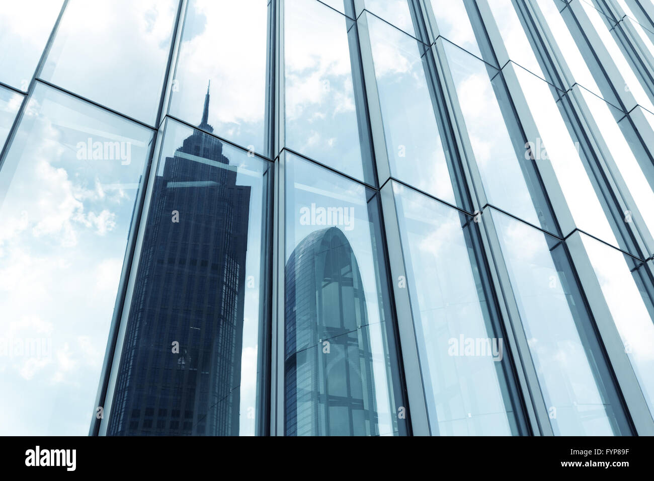 Glass steel walls skyscrapers hi-res stock photography and images - Alamy