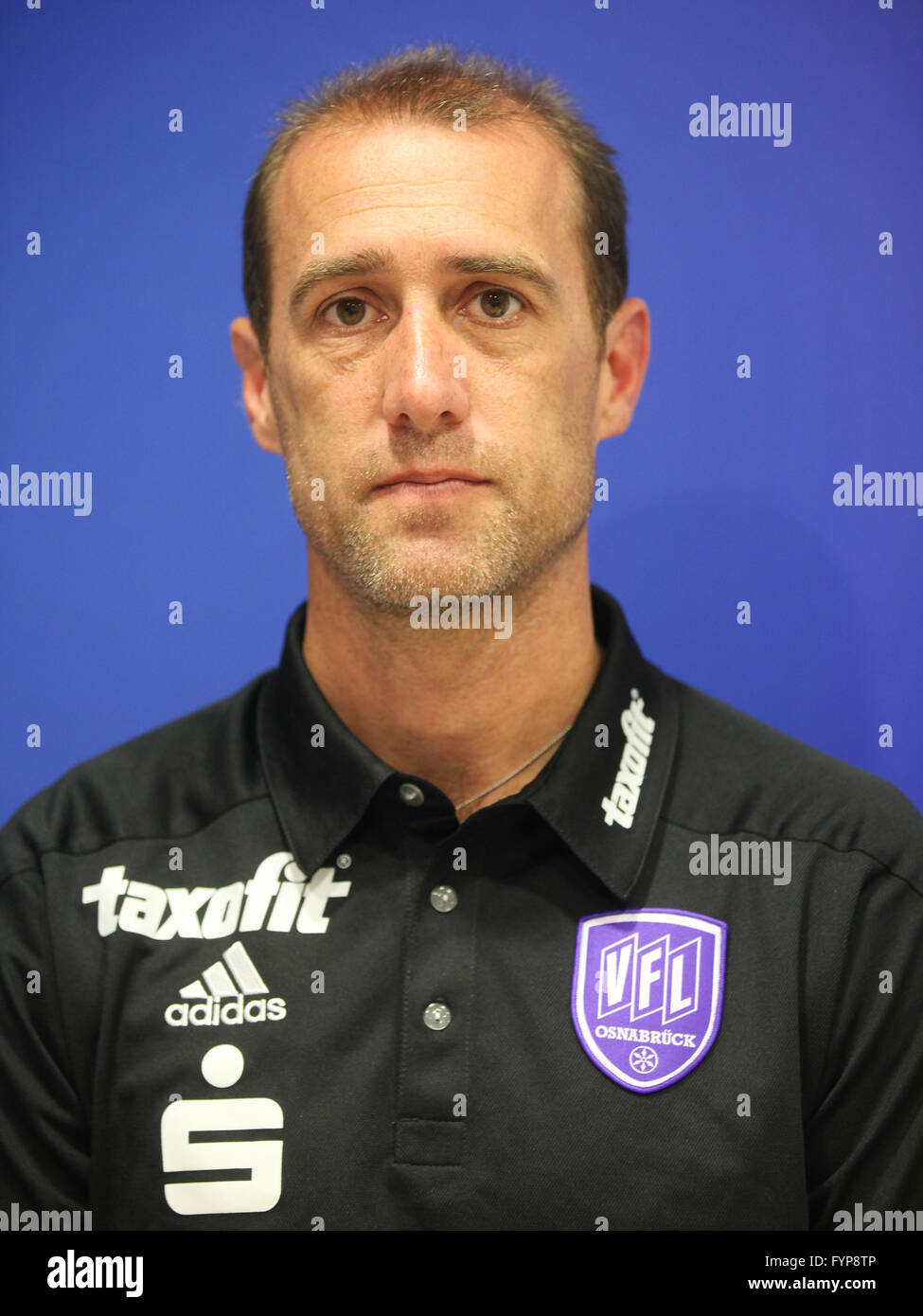 Head Coach  Joe Enochs (VfL Osnabrück) Stock Photo