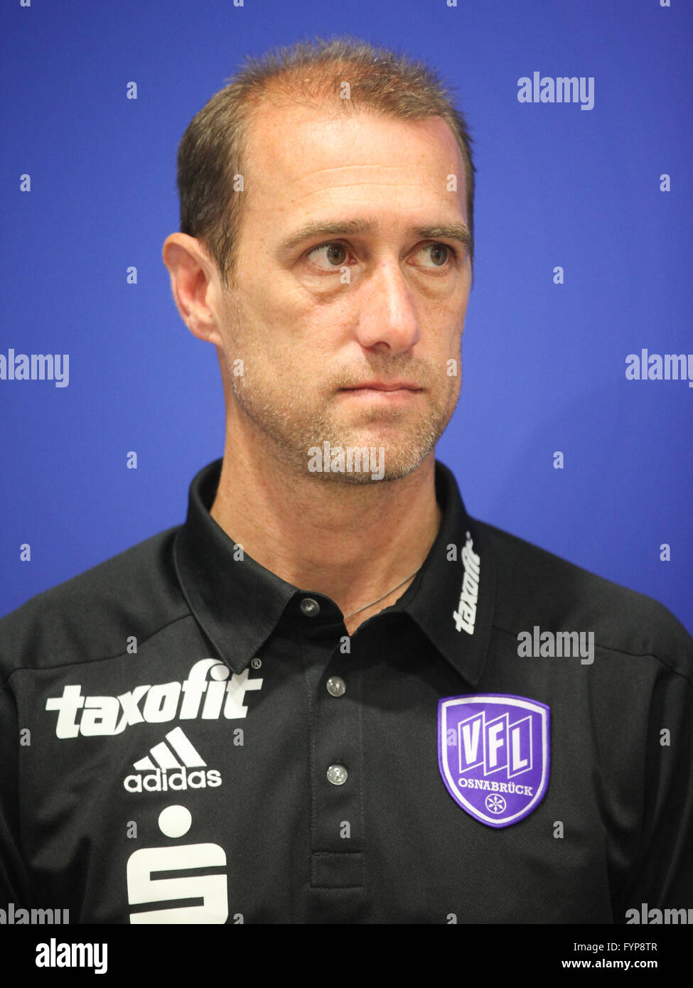 Head Coach  Joe Enochs (VfL Osnabrück) Stock Photo