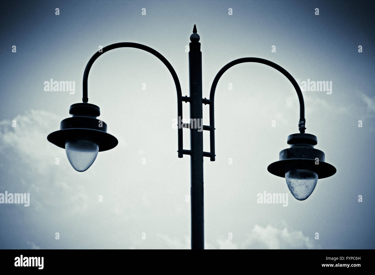 Traditional old fashioned black lamp post hires stock photography and images Alamy
