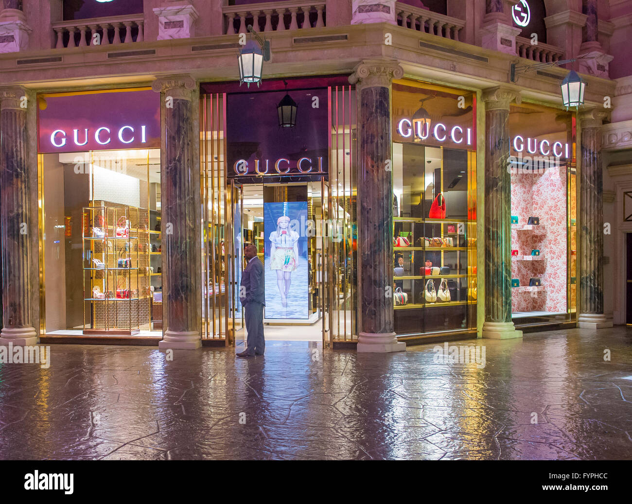 Exterior of a Gucci store in Caesars Palace hotel in Las Vegas Stock Photo  - Alamy
