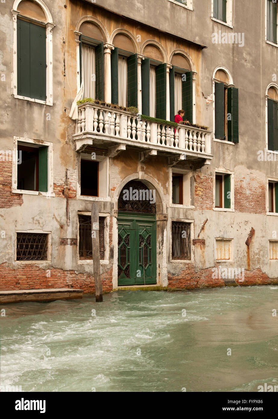 Venice balcony woman hi-res stock photography and images - Alamy