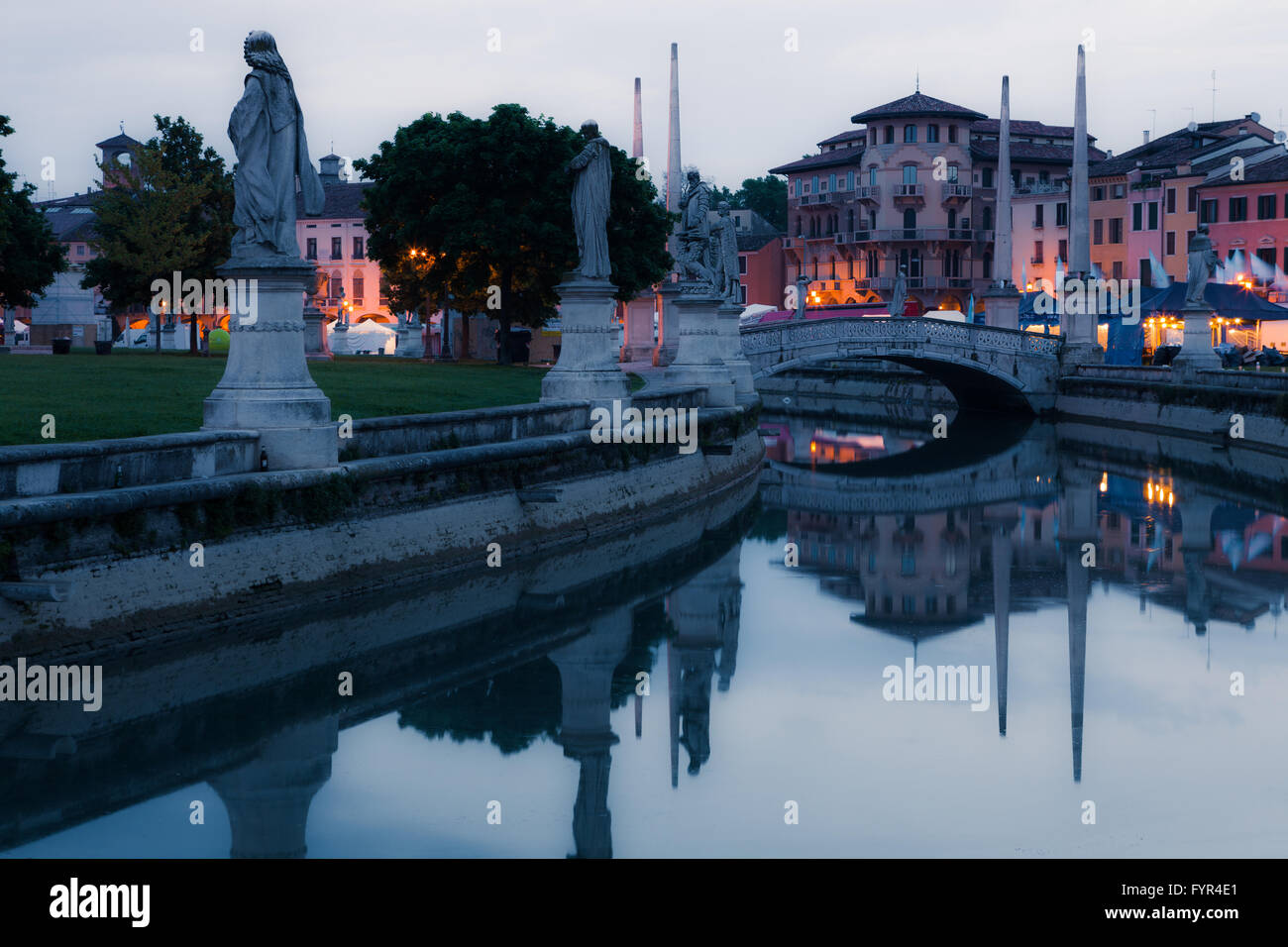 Statues water prato della hi-res stock photography and images - Alamy