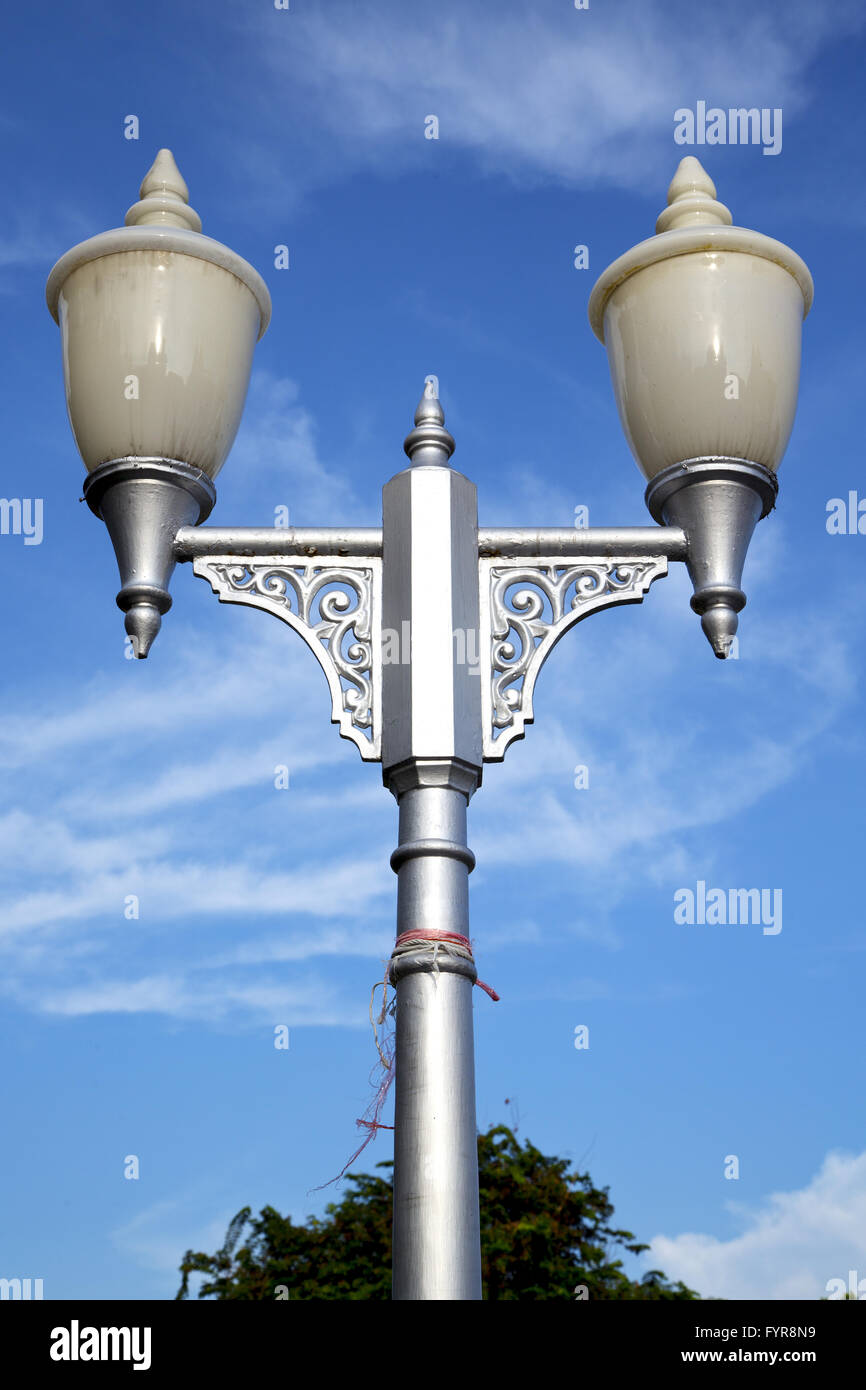 bangkok thailand street lamp temple abstract Stock Photo - Alamy