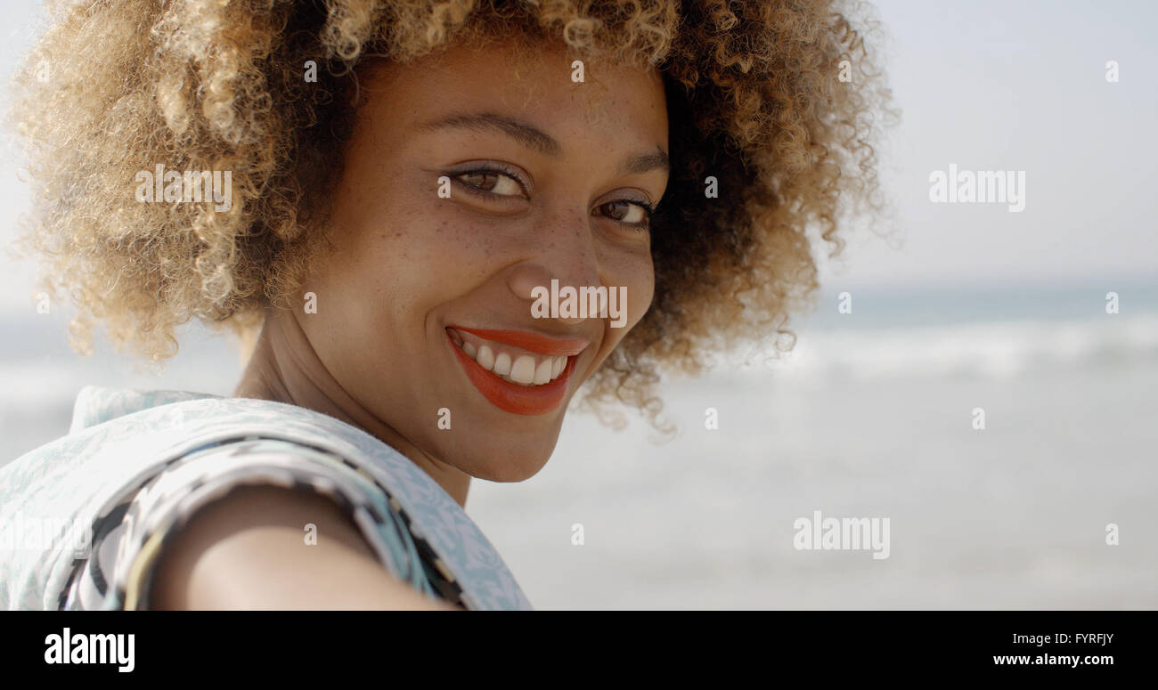 Haircut woman beauty smiling hi-res stock photography and images - Alamy