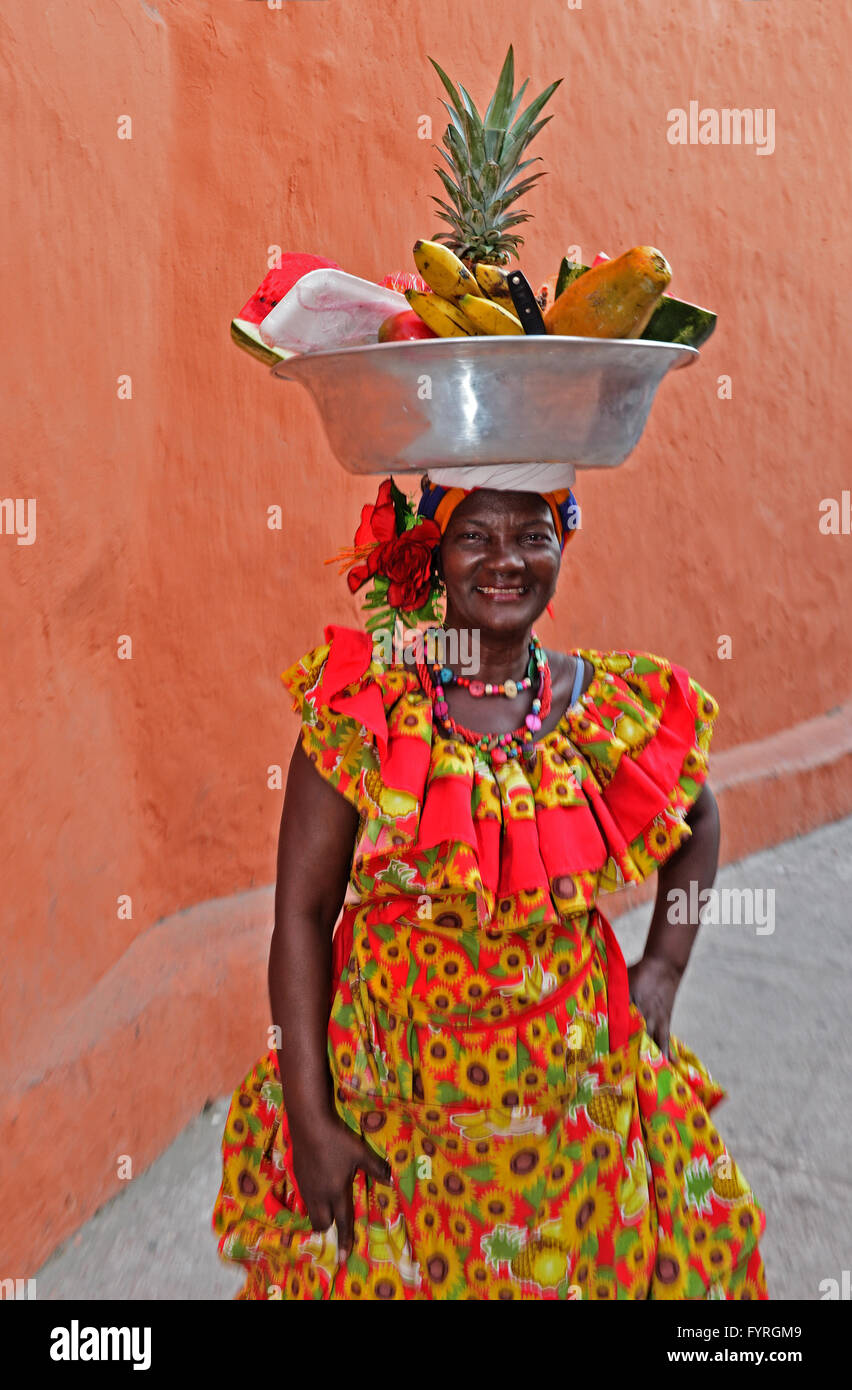 Colombian woman fruit basket hi-res stock photography and images - Alamy
