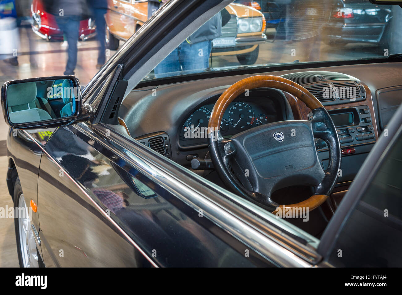 Auto lancia hi-res stock photography and images - Alamy