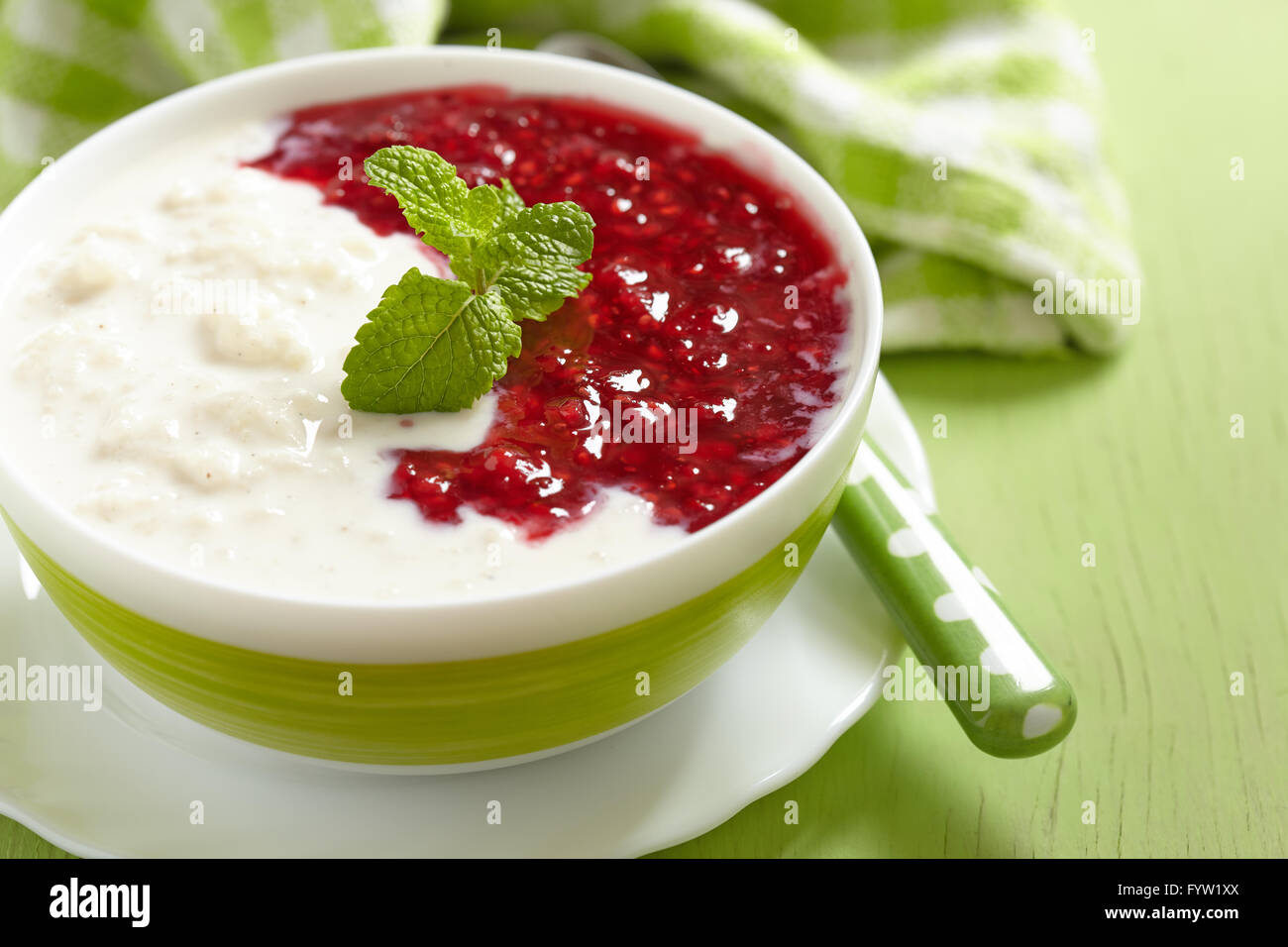 Rice porridge with coconut milk Stock Photo Alamy