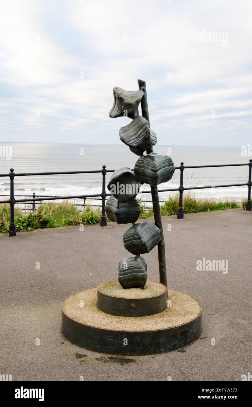 Cast Steel with Bronze Patina 'Organism' Public Artwork (2007), by Andrew McKeown, at Saltburn Cliff Lift Project, Saltburn-by-t Stock Photo
