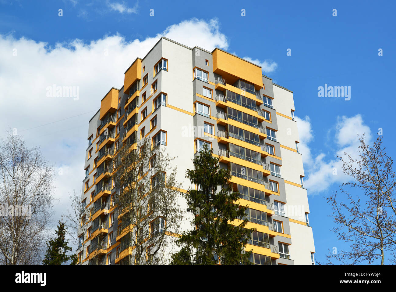 Facade of a modern apartment building Stock Photo - Alamy