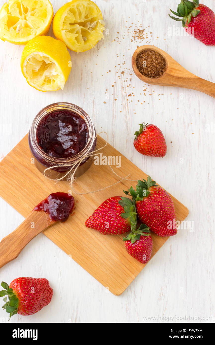 Strawberry jam recipe hi-res stock photography and images - Alamy