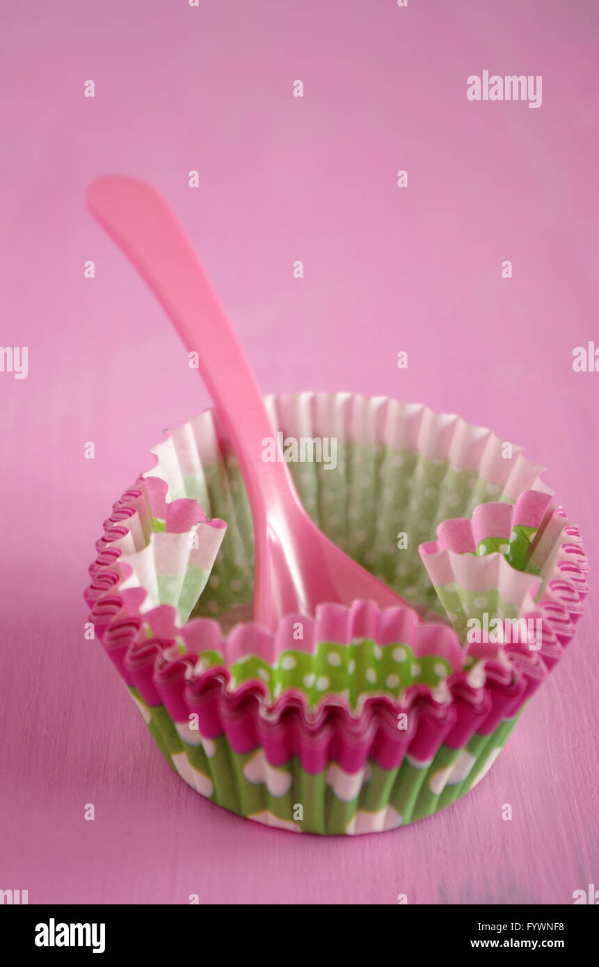 muffin cake tin Stock Photo Alamy