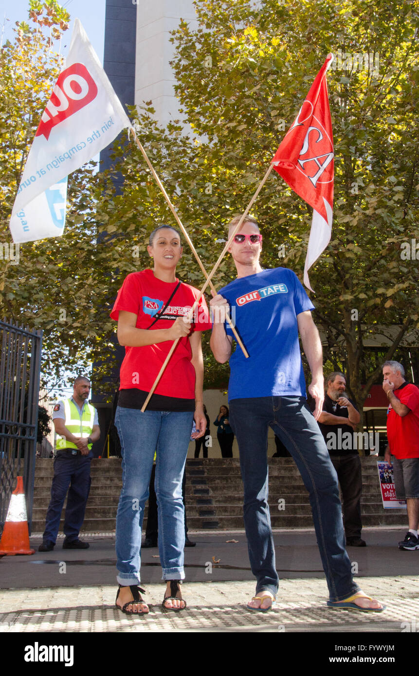Sydney, Australia - 28th April 2016: The Public Service Association of New South Wales hosted various staff strikes at TAFE collages throughout the state calling for updated pay and working conditions. Photo captured at the Ultimo TAFE staff strick that took place from 1pm until 4pm. Credit:  mjmediabox /Alamy Live News Stock Photo