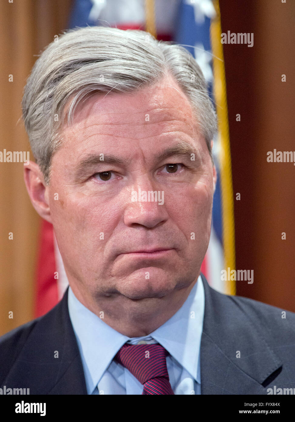 United States Senator Sheldon Whitehouse (Republican of Rhode Island) appears at a press conference calling on the US Senate Republican leadership to bring to the floor the bipartisan Sentencing Reform and Corrections Act, a bill to reduce some mandatory minimum sentences and apply those changes retroactively to inmates currently serving unfair sentences. Credit: Ron Sachs/CNP - NO WIRE SERVICE - Stock Photo