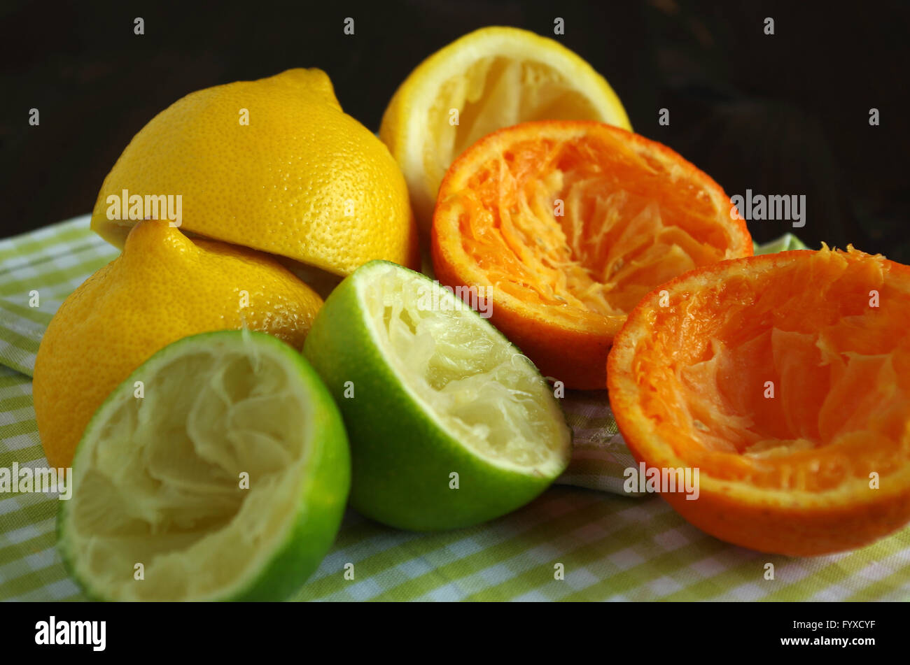 Obststuecke hires stock photography and images Alamy