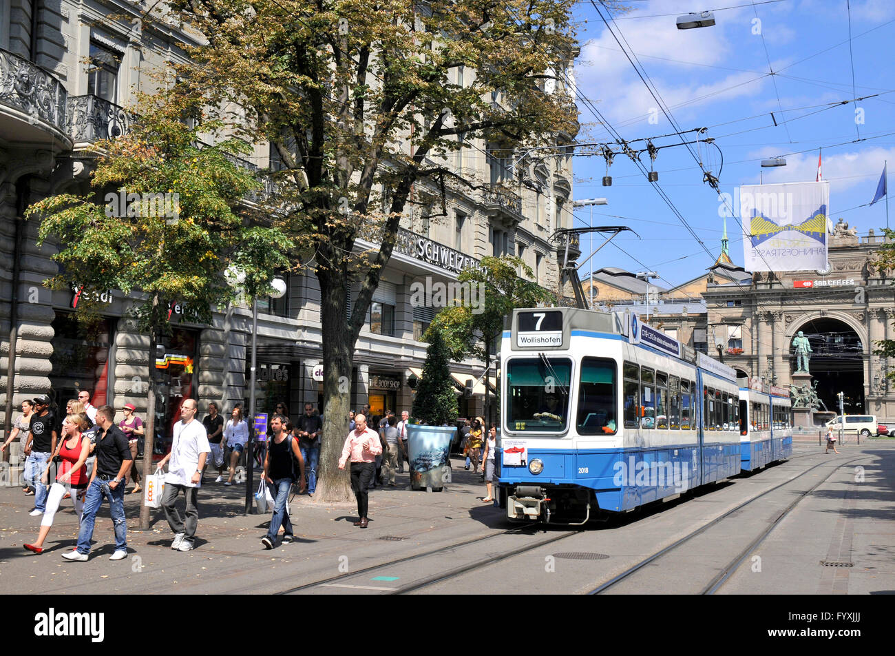 Cable car, tramway, electric tram, central station, Bahnhofsstrasse